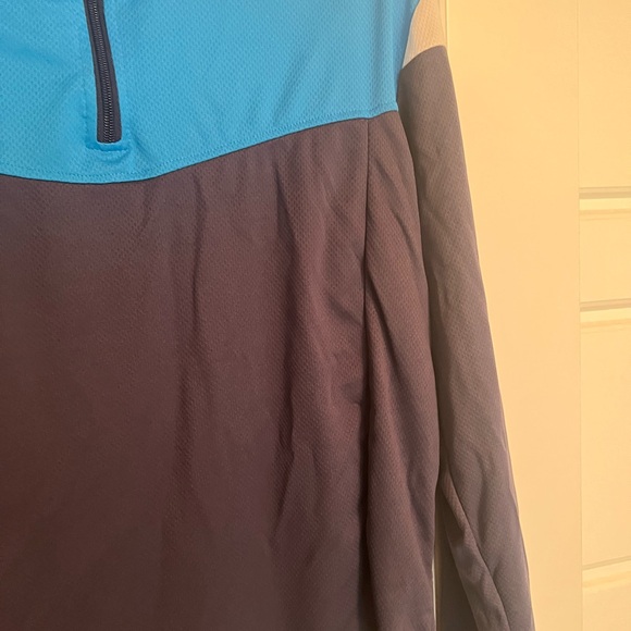 2 Men’s Size Medium Athletic Long Sleeve sweatshirts. Nike and XPBX. FREE SHIP - Picture 3 of 12